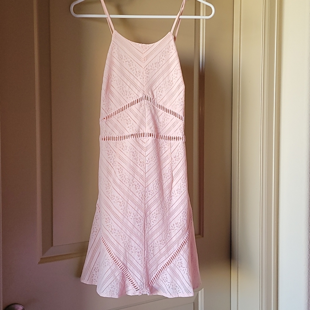Strappy Back Mini Lace Dress w Lasercut Peach pink